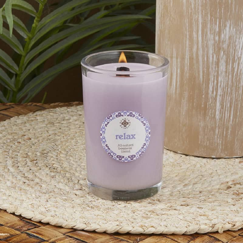 Geranium lavender scented jar candle for cozy home atmosphere